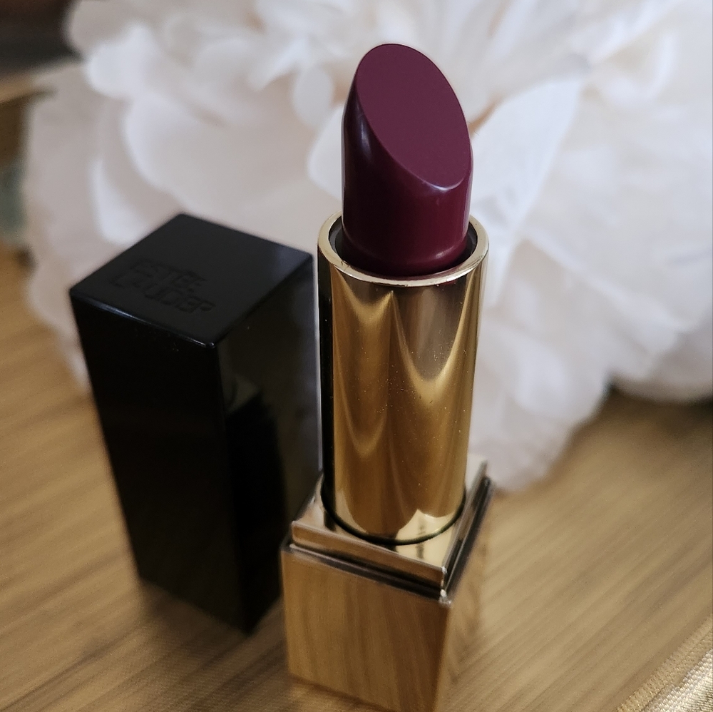Estee Lauder💄Insolent Plum